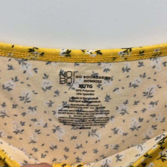 No boundaries, yellow floral, romper, size XL - Picture 5 of 10
